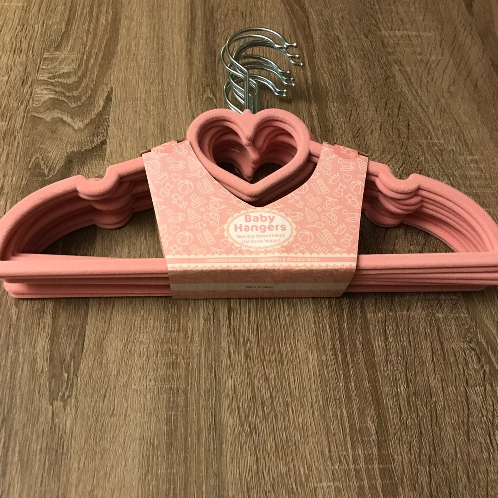Non -Slip baby hangers